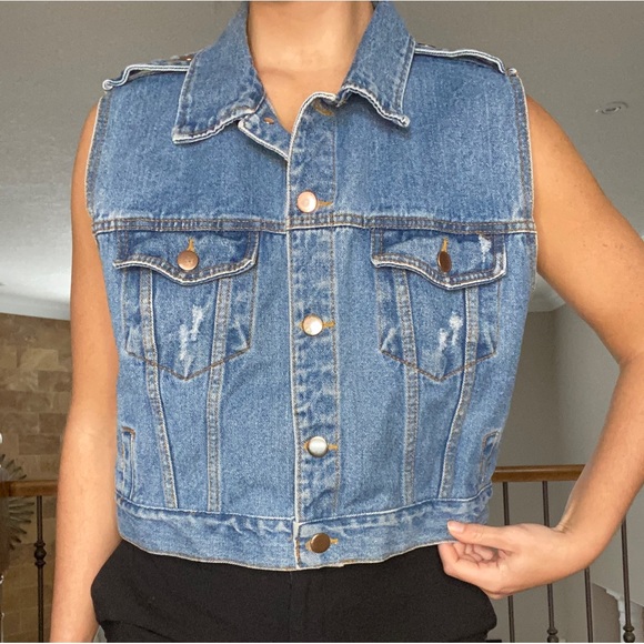 Stunning denim vest - Picture 2 of 3